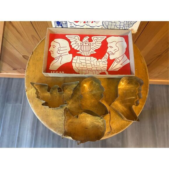 Rare Vintage Patriotic Metal Cookie Cutters 4 pc set (8783) - Picture 8 of 8